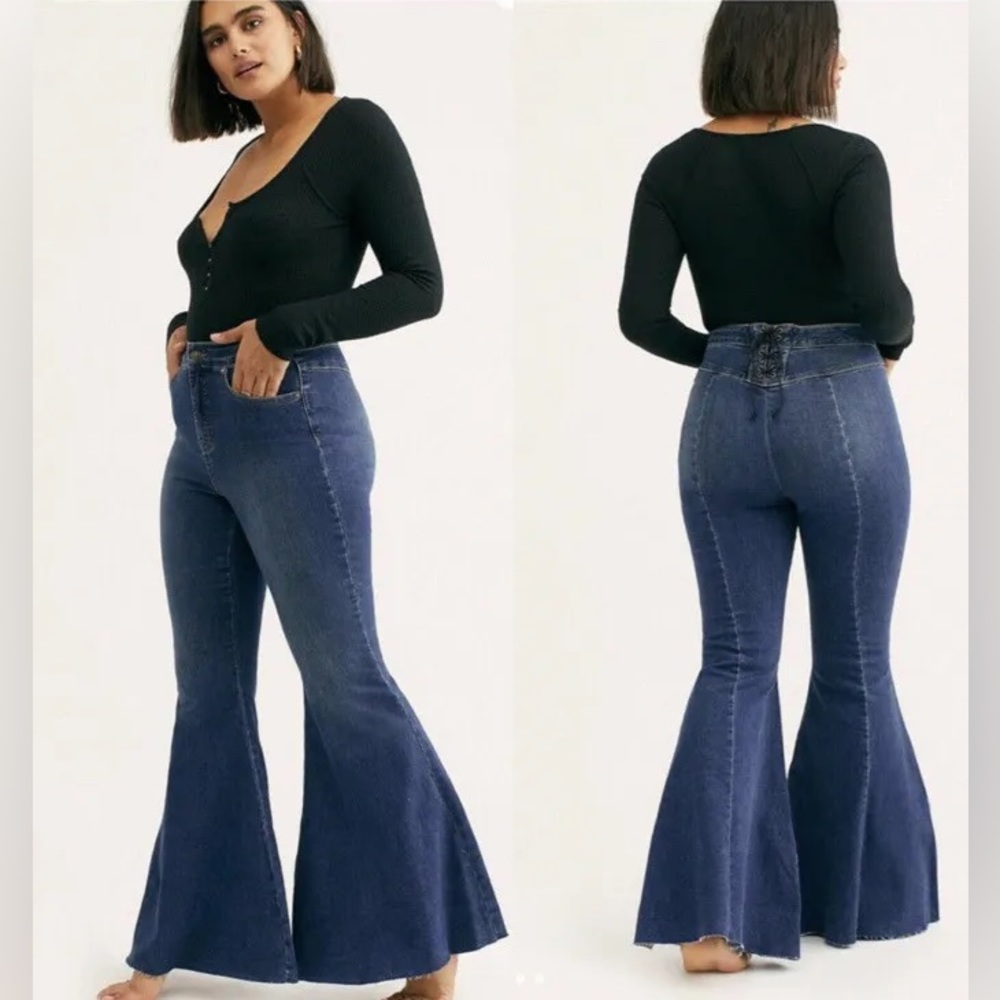 Free People Crvy flare jeans
